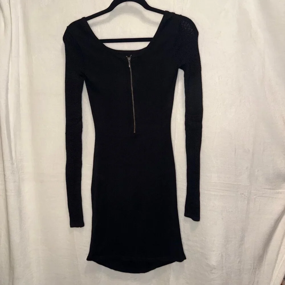 Express long sleeved knit black dress size XS. EXCELLENT condition - Picture 3 of 12